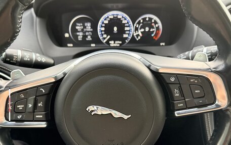 Jaguar F-Pace, 2017 год, 2 590 000 рублей, 21 фотография