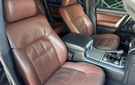 Toyota Land Cruiser 200, 2016 год, 6 660 600 рублей, 11 фотография