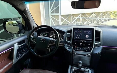 Toyota Land Cruiser 200, 2016 год, 6 660 600 рублей, 5 фотография