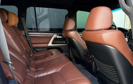 Toyota Land Cruiser 200, 2016 год, 6 660 600 рублей, 9 фотография