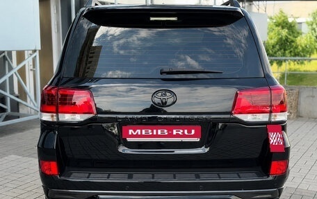 Toyota Land Cruiser 200, 2016 год, 6 660 600 рублей, 3 фотография