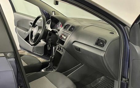 Volkswagen Polo VI (EU Market), 2011 год, 890 000 рублей, 9 фотография