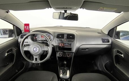 Volkswagen Polo VI (EU Market), 2011 год, 890 000 рублей, 10 фотография