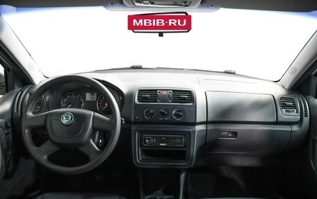 Skoda Fabia II, 2011 год, 599 000 рублей, 10 фотография