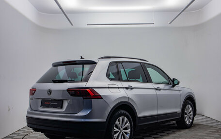 Volkswagen Tiguan II, 2019 год, 2 145 000 рублей, 6 фотография