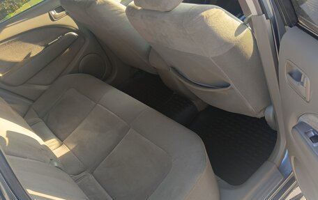 Mitsubishi Outlander III рестайлинг 3, 2003 год, 595 000 рублей, 10 фотография