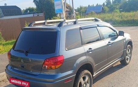 Mitsubishi Outlander III рестайлинг 3, 2003 год, 595 000 рублей, 3 фотография