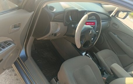 Mitsubishi Outlander III рестайлинг 3, 2003 год, 595 000 рублей, 8 фотография