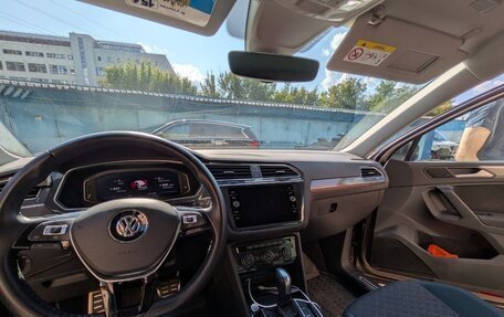 Volkswagen Tiguan II, 2020 год, 2 450 000 рублей, 12 фотография