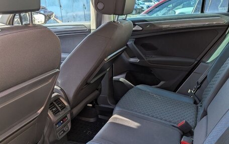 Volkswagen Tiguan II, 2020 год, 2 450 000 рублей, 8 фотография
