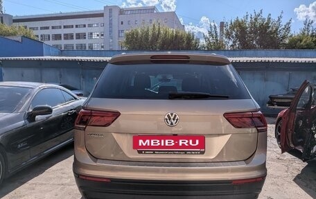 Volkswagen Tiguan II, 2020 год, 2 450 000 рублей, 5 фотография