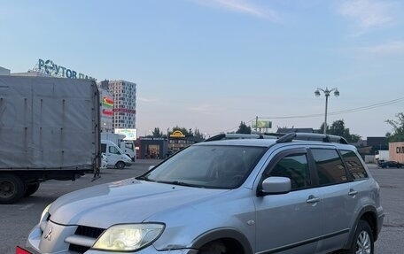 Mitsubishi Outlander III рестайлинг 3, 2005 год, 150 000 рублей, 1 фотография