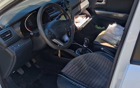 KIA Rio III рестайлинг, 2013 год, 850 000 рублей, 8 фотография