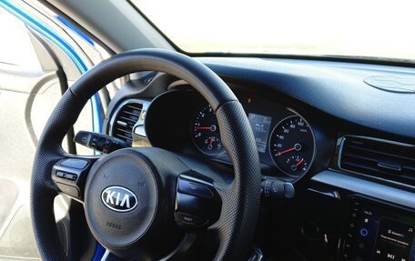 KIA Rio IV, 2018 год, 1 300 000 рублей, 8 фотография