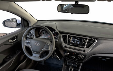 Hyundai Solaris II рестайлинг, 2022 год, 1 700 000 рублей, 28 фотография