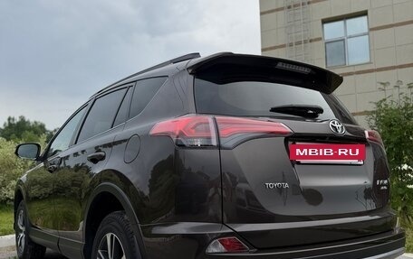 Toyota RAV4, 2019 год, 2 800 000 рублей, 4 фотография