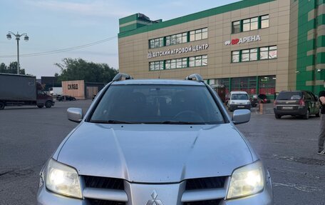 Mitsubishi Outlander III рестайлинг 3, 2005 год, 150 000 рублей, 2 фотография