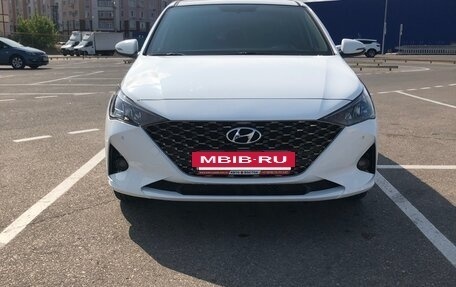 Hyundai Solaris II рестайлинг, 2020 год, 1 550 000 рублей, 2 фотография