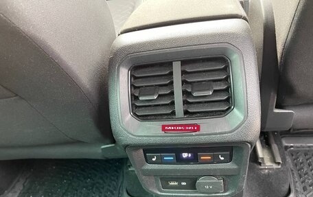 Volkswagen Tiguan II, 2018 год, 2 850 000 рублей, 12 фотография