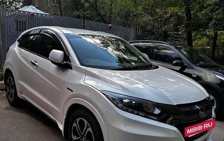 Honda Vezel, 2017 год, 1 500 000 рублей, 2 фотография