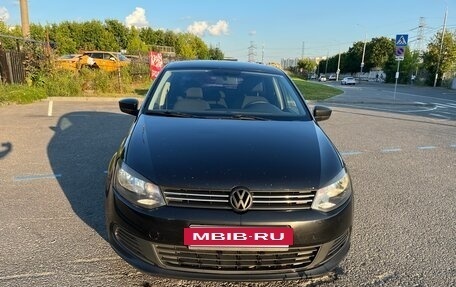 Volkswagen Polo VI (EU Market), 2011 год, 550 000 рублей, 2 фотография