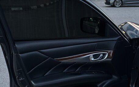 Nissan Fuga II, 2013 год, 1 750 000 рублей, 25 фотография