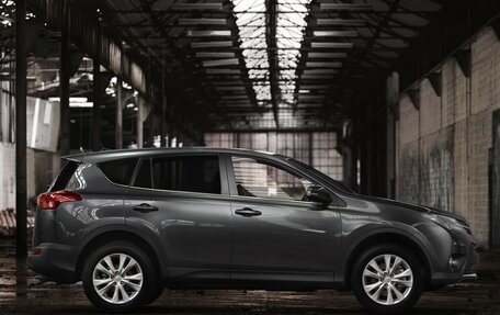Toyota RAV4, 2014 год, 1 555 150 рублей, 2 фотография