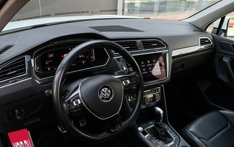 Volkswagen Tiguan II, 2019 год, 3 300 000 рублей, 13 фотография