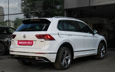 Volkswagen Tiguan II, 2019 год, 3 300 000 рублей, 5 фотография