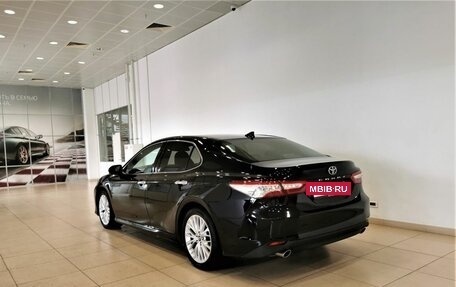Toyota Camry, 2018 год, 2 835 150 рублей, 4 фотография