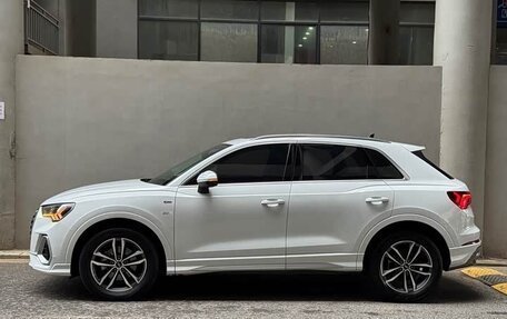 Audi Q3, 2023 год, 2 432 999 рублей, 5 фотография