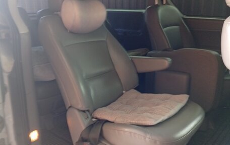 Hyundai Grand Starex Grand Starex I рестайлинг 2, 2014 год, 2 200 000 рублей, 6 фотография