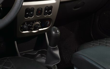 Renault Logan I, 2011 год, 698 000 рублей, 15 фотография