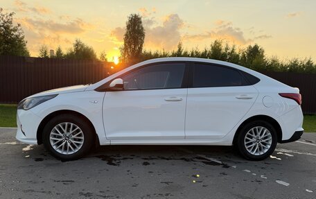 Hyundai Solaris II рестайлинг, 2021 год, 1 350 000 рублей, 2 фотография