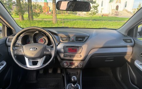 KIA Rio III рестайлинг, 2015 год, 940 000 рублей, 10 фотография