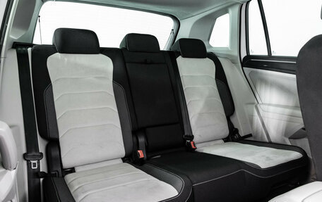 Volkswagen Tiguan II, 2017 год, 2 349 000 рублей, 26 фотография