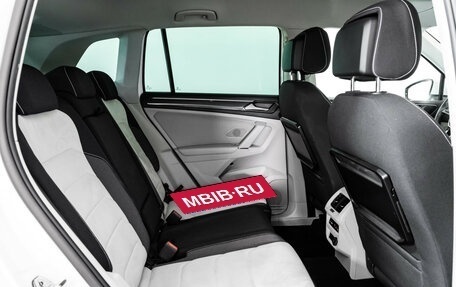Volkswagen Tiguan II, 2017 год, 2 349 000 рублей, 25 фотография