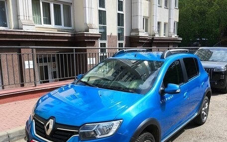 Renault Sandero II рестайлинг, 2018 год, 985 000 рублей, 1 фотография