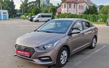 Hyundai Solaris II рестайлинг, 2019 год, 949 000 рублей, 1 фотография