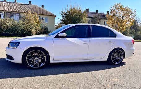 Volkswagen Jetta VI, 2014 год, 1 110 000 рублей, 1 фотография