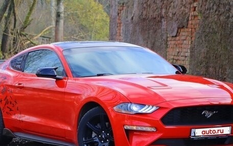 Ford Mustang VI рестайлинг, 2018 год, 2 750 000 рублей, 1 фотография