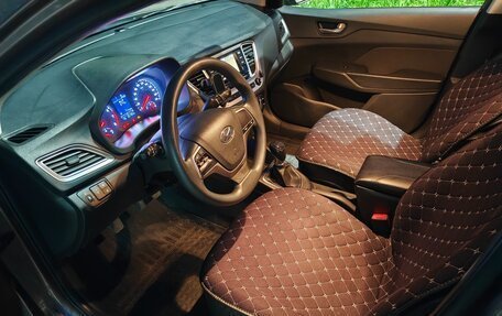 Hyundai Solaris II рестайлинг, 2019 год, 949 000 рублей, 11 фотография