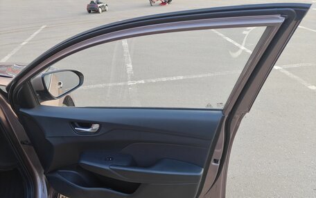 Hyundai Solaris II рестайлинг, 2019 год, 949 000 рублей, 20 фотография