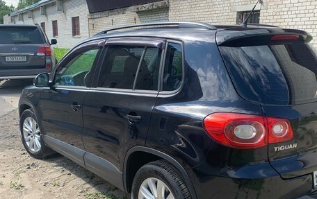 Volkswagen Tiguan I, 2010 год, 880 000 рублей, 2 фотография