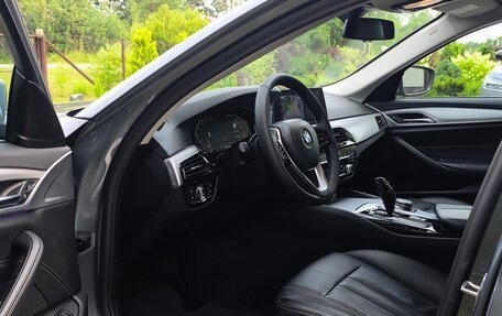 BMW 5 серия, 2019 год, 2 580 000 рублей, 11 фотография