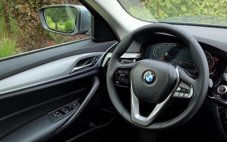 BMW 5 серия, 2019 год, 2 580 000 рублей, 21 фотография
