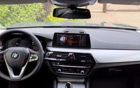 BMW 5 серия, 2019 год, 2 580 000 рублей, 22 фотография