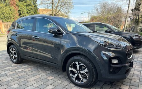 KIA Sportage IV рестайлинг, 2020 год, 2 350 000 рублей, 4 фотография