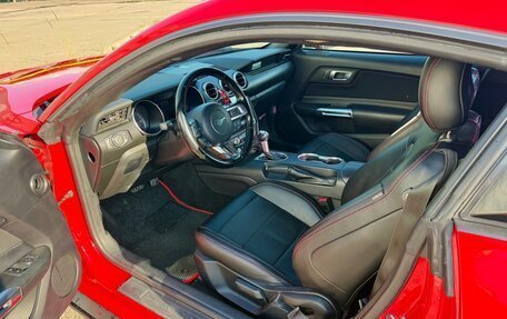 Ford Mustang VI рестайлинг, 2018 год, 2 750 000 рублей, 7 фотография