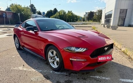 Ford Mustang VI рестайлинг, 2018 год, 2 750 000 рублей, 4 фотография